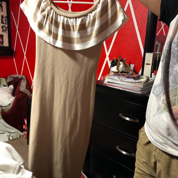 Dress - Picture 1 of 2